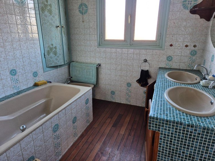 Maison a vendre Saint-Pol-de-Léon 29250 Finistère 206 m2 6 pièces 394400 euros