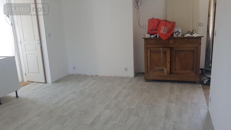 Maison a vendre Moussages 15380 Cantal 70 m2  37100 euros