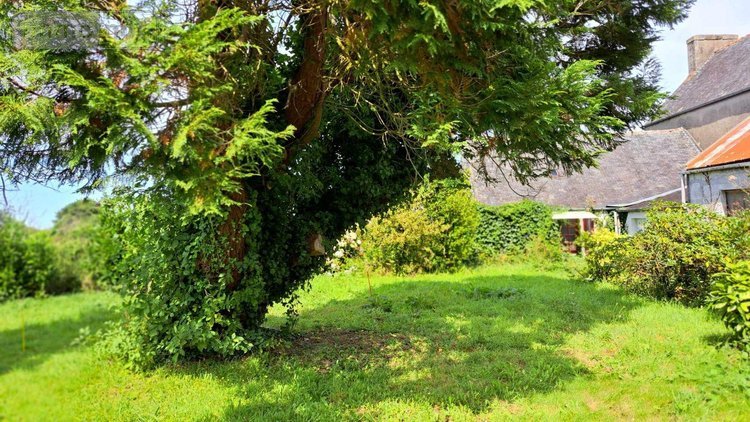 Maison a vendre Botsorhel 29650 Finistère 313 m2 8 pièces 99200 euros