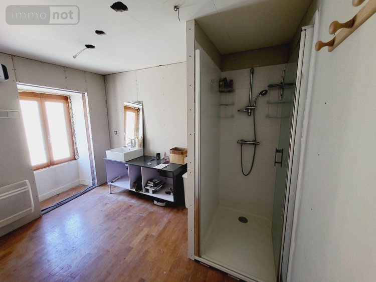 Immeuble a vendre Meymac 19250 Corrèze 180 m2  79500 euros