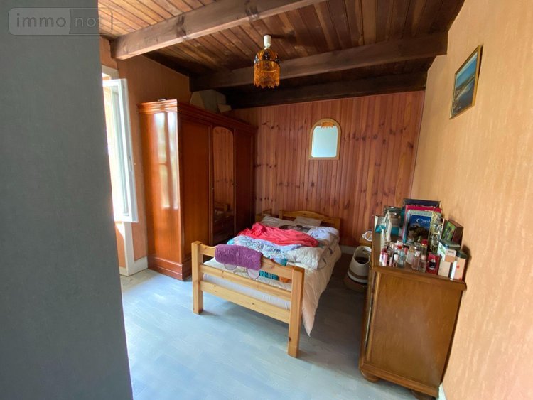 Maison a vendre Chalvignac 15200 Cantal 70 m2  82680 euros