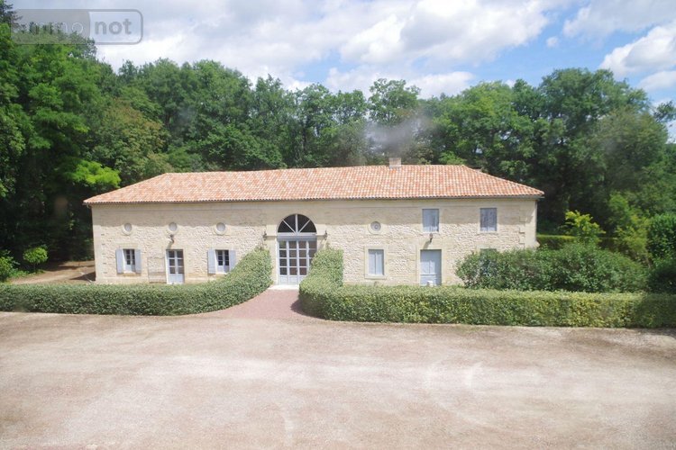 propriete a vendre Sorges-et-Ligueux-en-Périgord 24420 Dordogne 900 m2 14 pièces 1144000 euros
