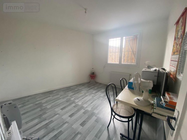 Fonds et murs commerciaux a vendre Chartres 28000 Eure-et-Loir 92 m2  248400 euros