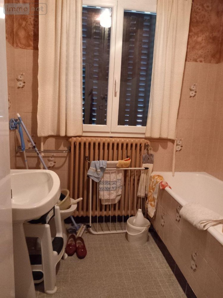 Maison a vendre Allanche 15160 Cantal 90 m2 6 pièces 90500 euros