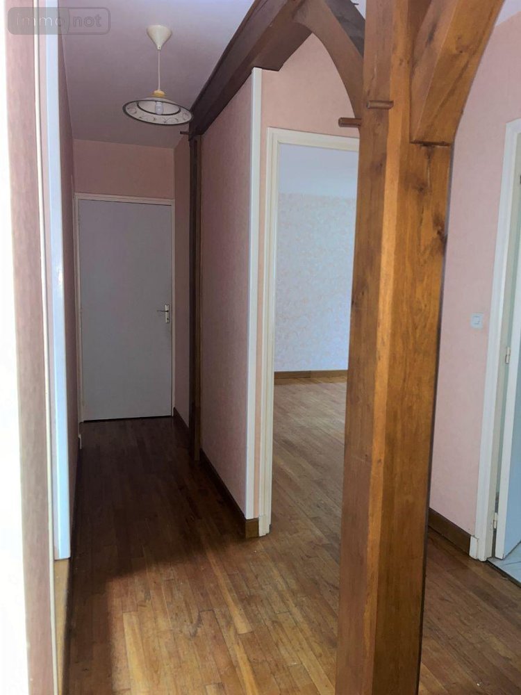 Location appartement Avallon 89200 Yonne 69 m2 3 pièces 555 euros