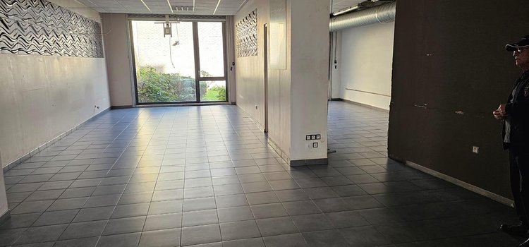 Fonds et murs commerciaux a vendre Dunkerque 59140 Nord 266 m2  330000 euros