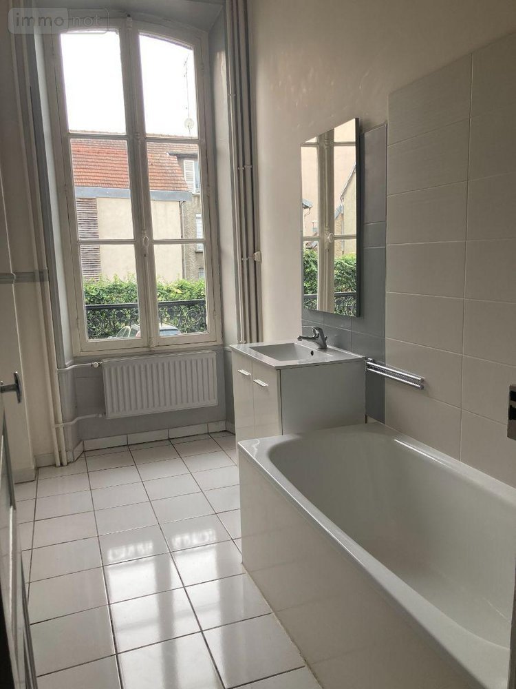Location appartement Troyes 10000 Aube 83 m2 3 pièces 902 euros
