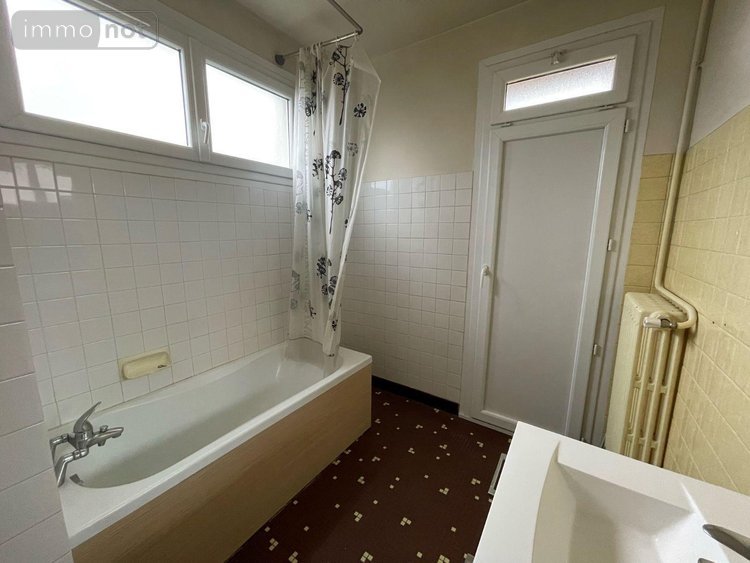 Immeuble a vendre Ussel 19200 Corrèze 360 m2  322400 euros