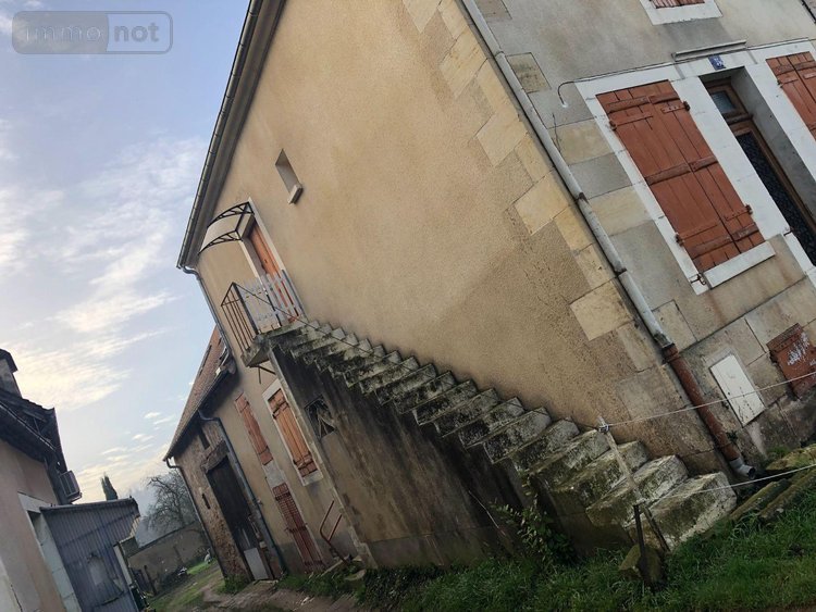 Maison a vendre Saint-Amand-Montrond 18200 Cher 91 m2 4 pièces 47000 euros