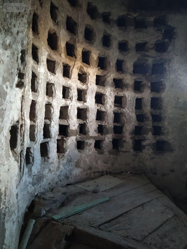 Maison a vendre Chantelle 03140 Allier  175000 euros