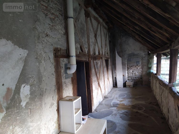 Maison a vendre Chantelle 03140 Allier  175000 euros