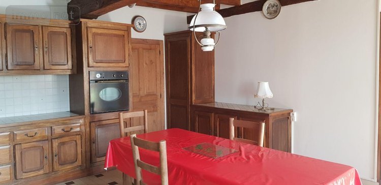propriete a vendre Gièvres 41130 Loir-et-Cher 144 m2 5 pièces 242420 euros
