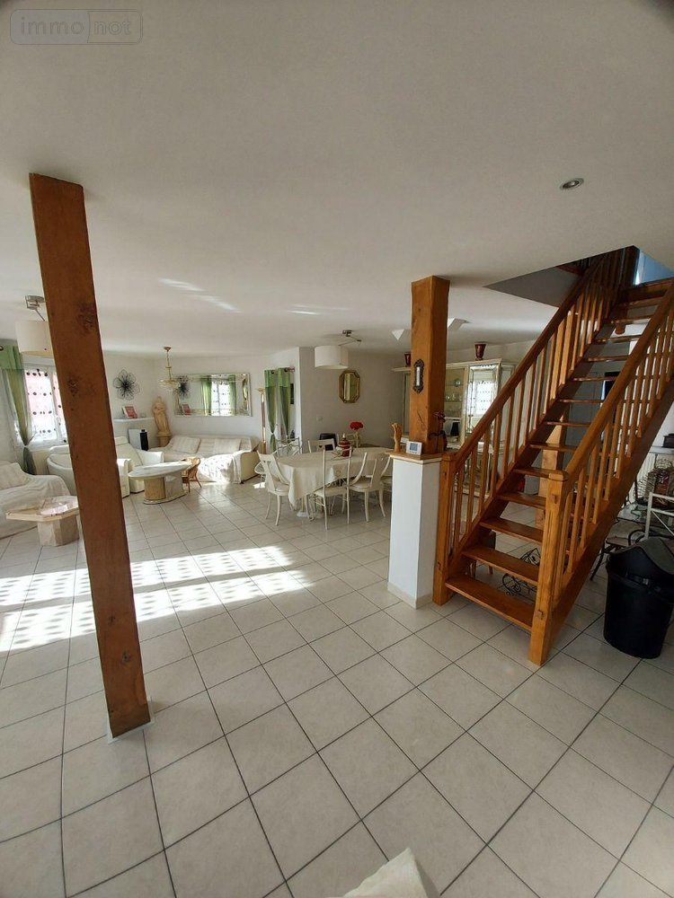 Maison a vendre Villaines-la-Juhel 53700 Mayenne 280 m2 10 pièces 179000 euros