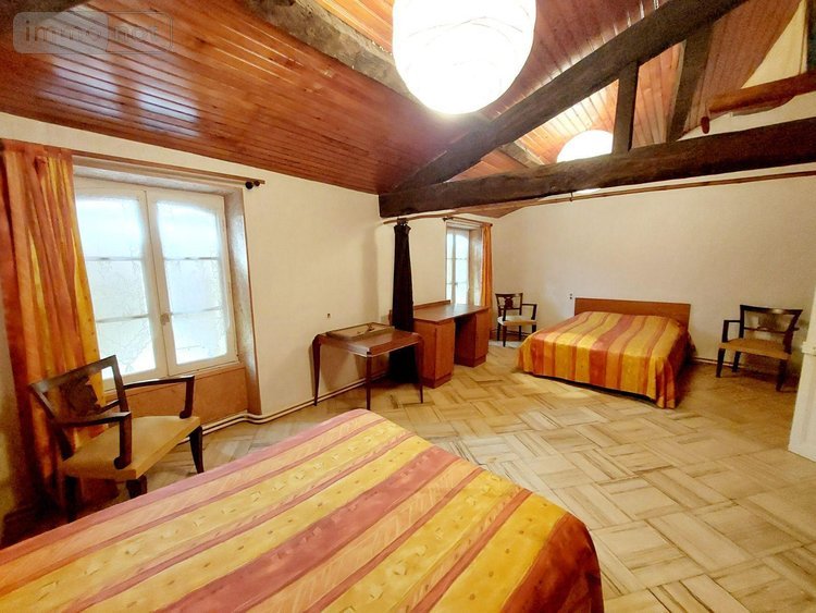 propriete a vendre Chambon 17290 Charente-Maritime 243 m2 8 pièces 457600 euros