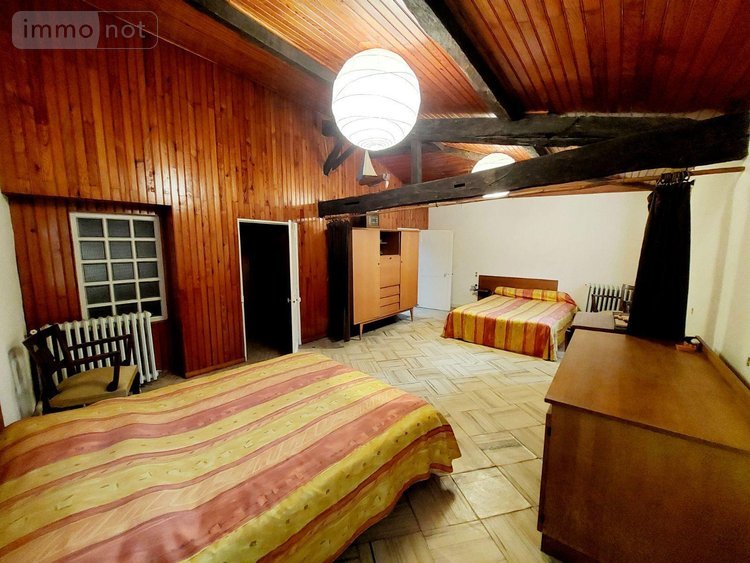 propriete a vendre Chambon 17290 Charente-Maritime 243 m2 8 pièces 457600 euros