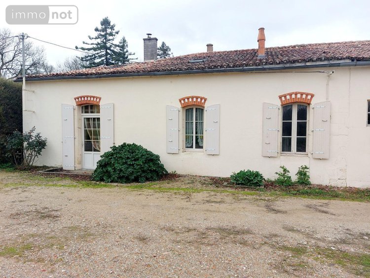 propriete a vendre Chambon 17290 Charente-Maritime 243 m2 8 pièces 457600 euros