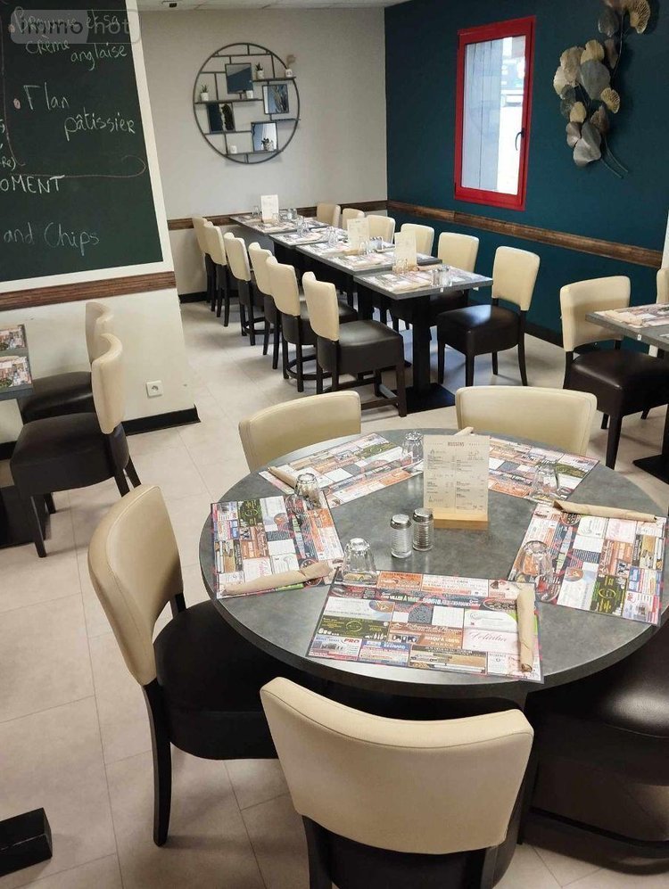 Fonds et murs commerciaux a vendre Isigny-le-Buat 50540 Manche 165 m2  168398 euros