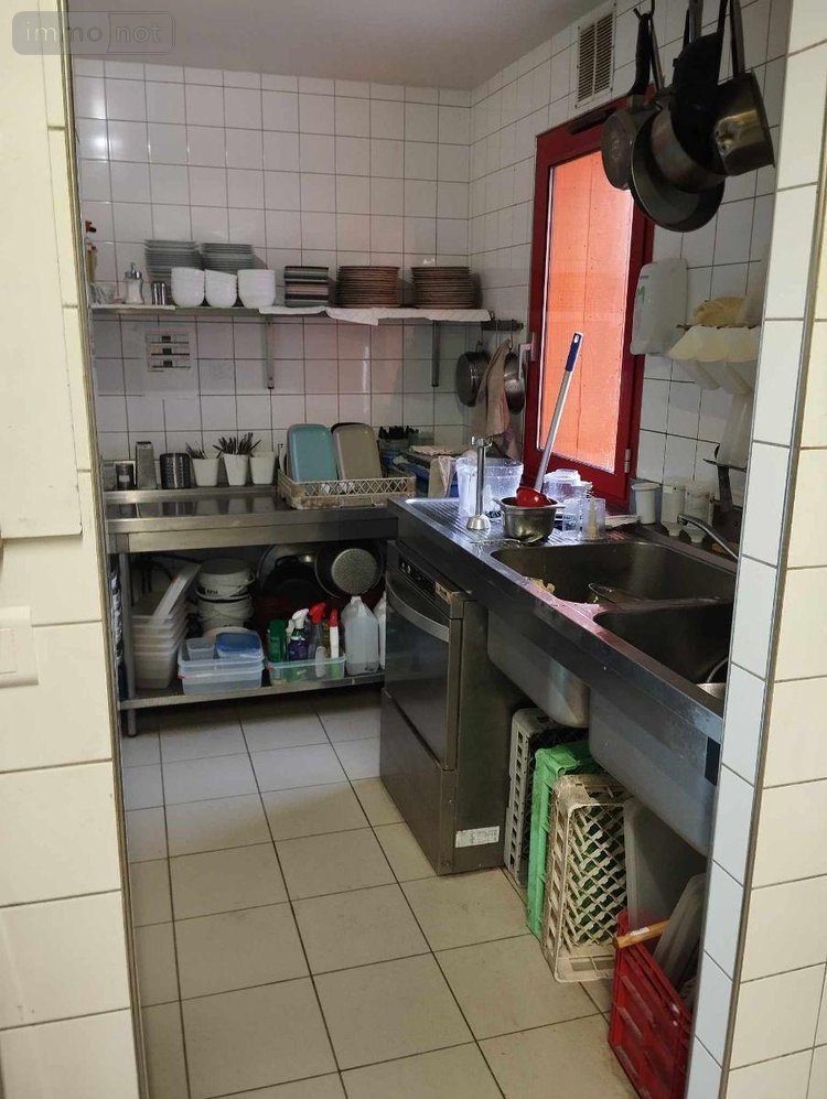 Fonds et murs commerciaux a vendre Isigny-le-Buat 50540 Manche 165 m2  159000 euros