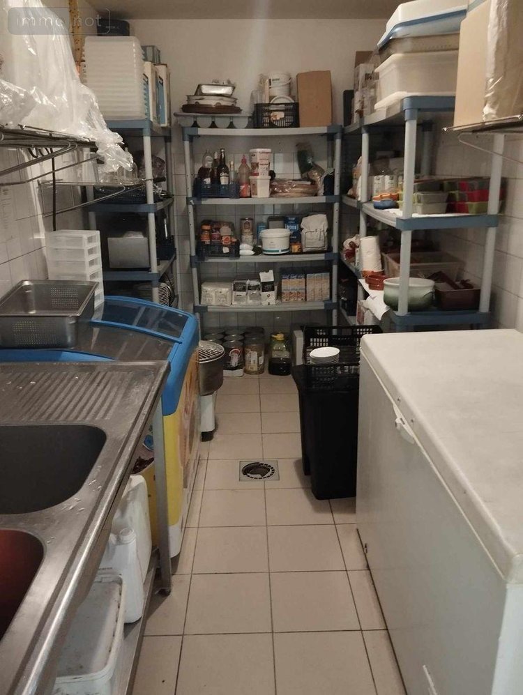 Fonds et murs commerciaux a vendre Isigny-le-Buat 50540 Manche 165 m2  159000 euros