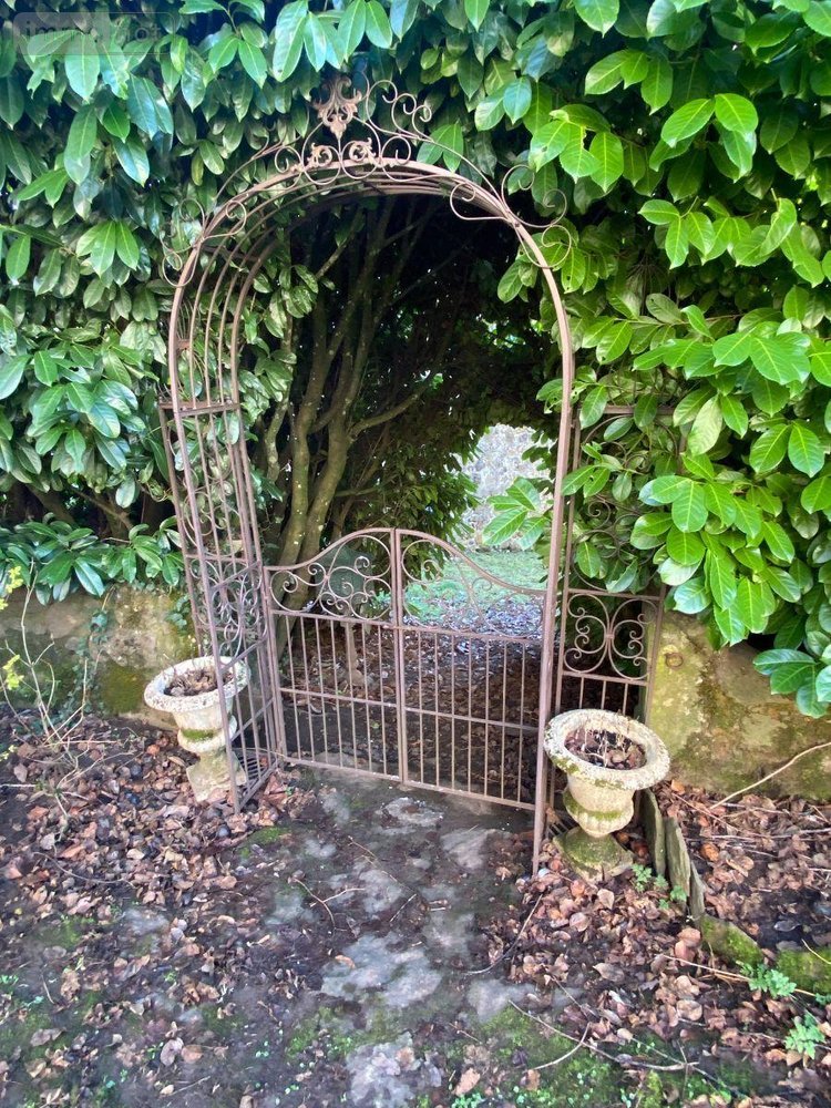 Maison a vendre Anglards-de-Salers 15380 Cantal 390 m2  699000 euros