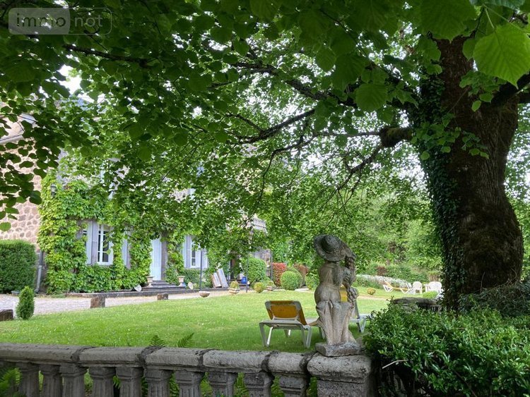 Maison a vendre Anglards-de-Salers 15380 Cantal 390 m2  699000 euros