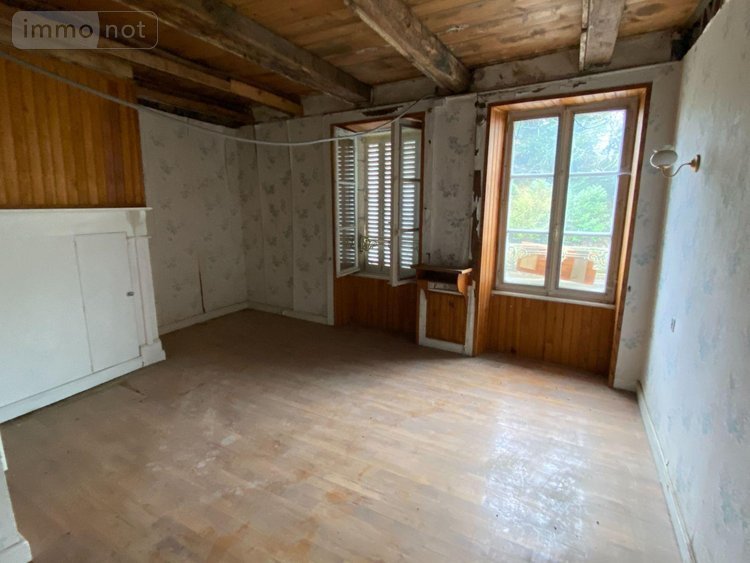 Maison a vendre Ally 15700 Cantal 90 m2  37100 euros