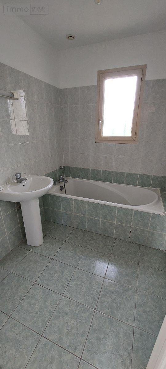 Location maison Saint-Germain-des-Prés 49170 Maine-et-Loire 76 m2 5 pièces 785 euros