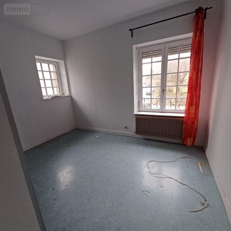 Immeuble a vendre Saint-Pol-de-Léon 29250 Finistère 586 m2  519000 euros