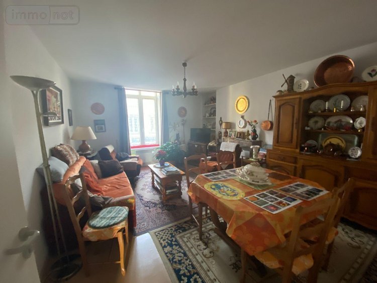 Immeuble a vendre Mauriac 15200 Cantal  307400 euros