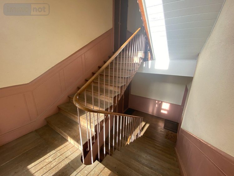 Immeuble a vendre Mauriac 15200 Cantal  307400 euros