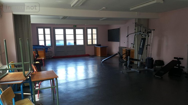 Immeuble a vendre Barenton 50720 Manche 2300 m2  315300 euros