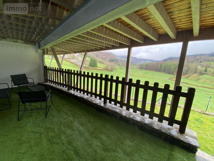 Fonds et murs commerciaux a vendre Le Falgoux 15380 Cantal  660000 euros