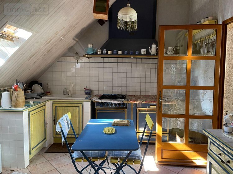 Immeuble a vendre Lacapelle-Marival 46120 Lot 177 m2  188400 euros