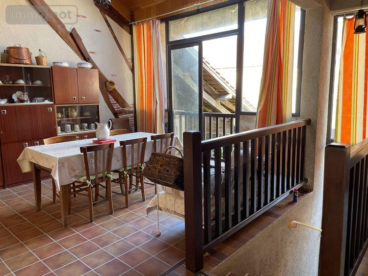 Immeuble a vendre Lacapelle-Marival 46120 Lot 177 m2  188400 euros