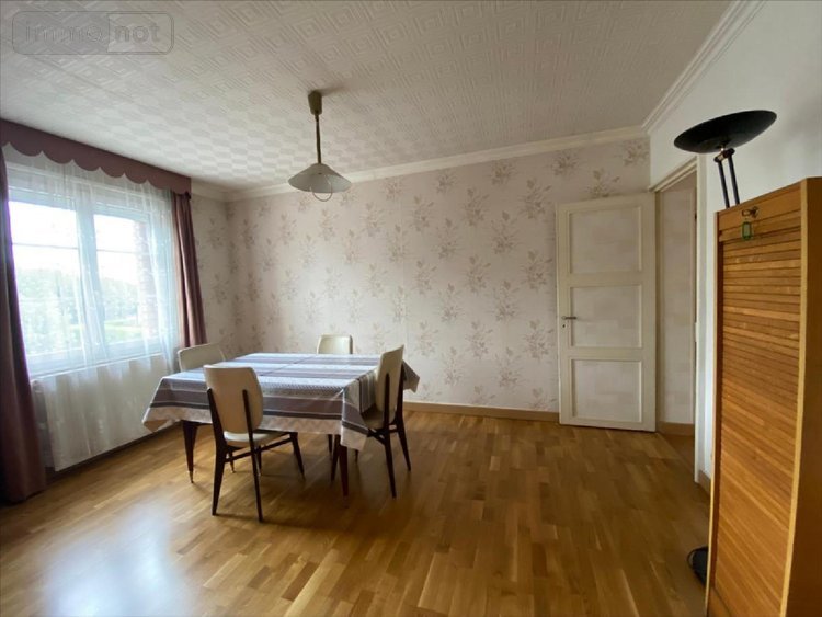 Immeuble a vendre Beaumont-le-Roger 27170 Eure 190 m2  251100 euros