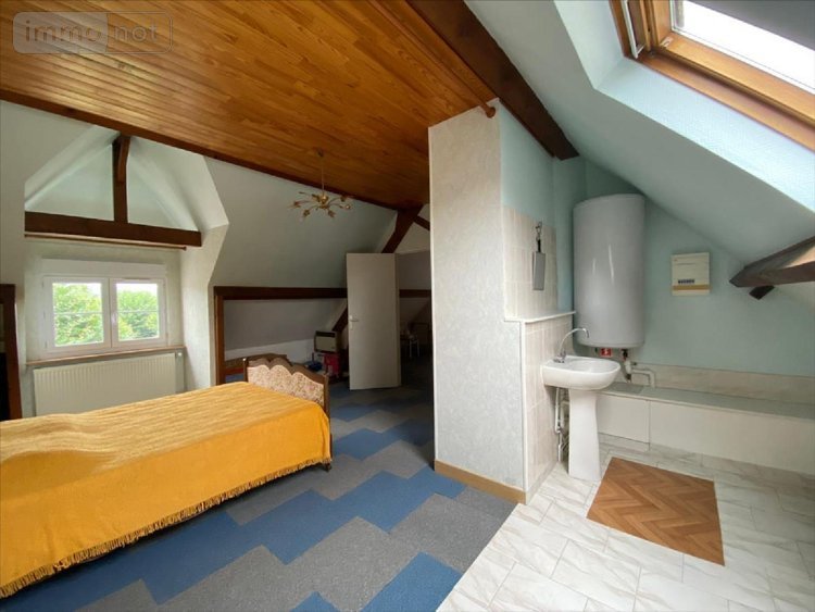 Immeuble a vendre Beaumont-le-Roger 27170 Eure 190 m2  251100 euros