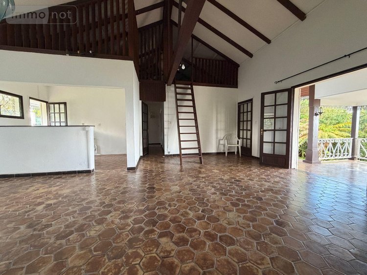 Maison a vendre Sainte-Clotilde 97490 Réunion 108 m2 4 pièces 498000 euros