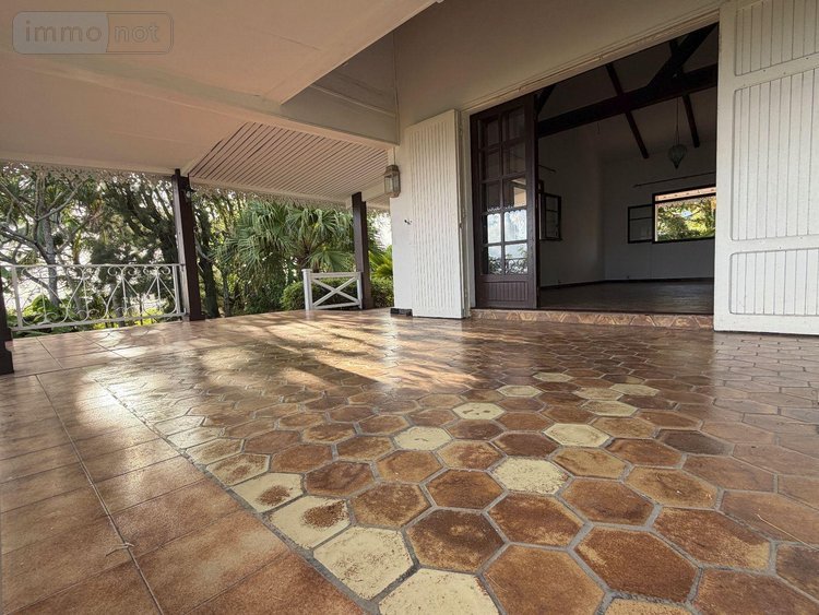 Maison a vendre Sainte-Clotilde 97490 Réunion 108 m2 4 pièces 498000 euros