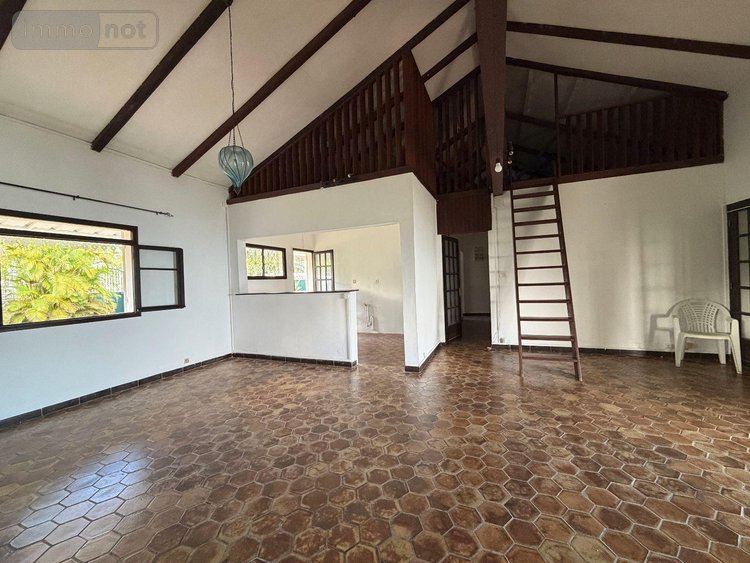 Maison a vendre Sainte-Clotilde 97490 Réunion 108 m2 4 pièces 498000 euros