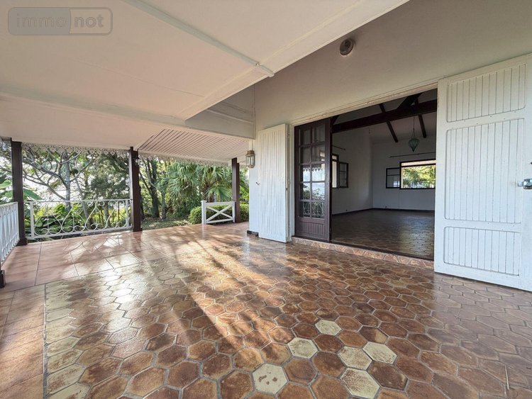 Maison a vendre Sainte-Clotilde 97490 Réunion 108 m2 4 pièces 498000 euros