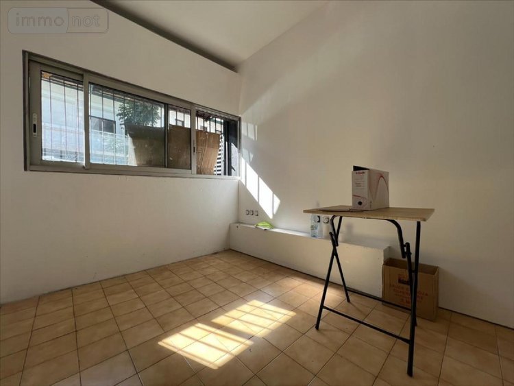 Immeuble a vendre Le Tampon 97430 Réunion 280 m2  420000 euros