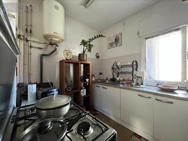 Immeuble a vendre Le Tampon 97430 Réunion 280 m2  420000 euros