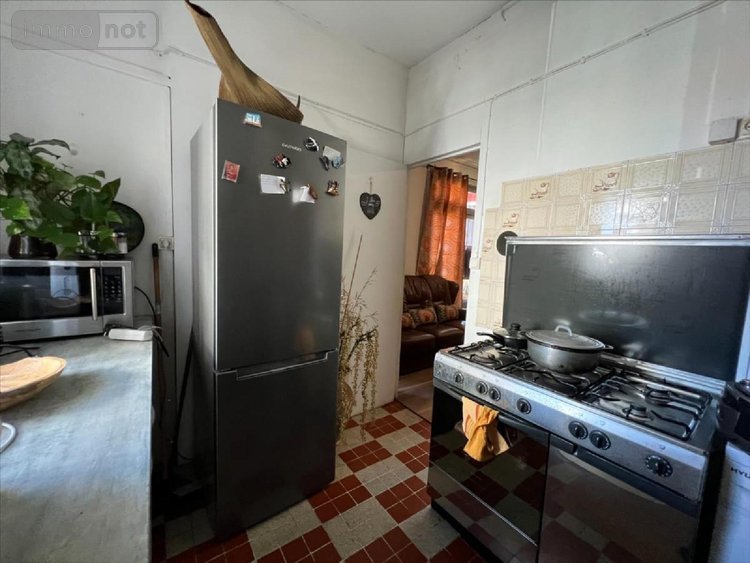 Immeuble a vendre Le Tampon 97430 Réunion 280 m2  420000 euros