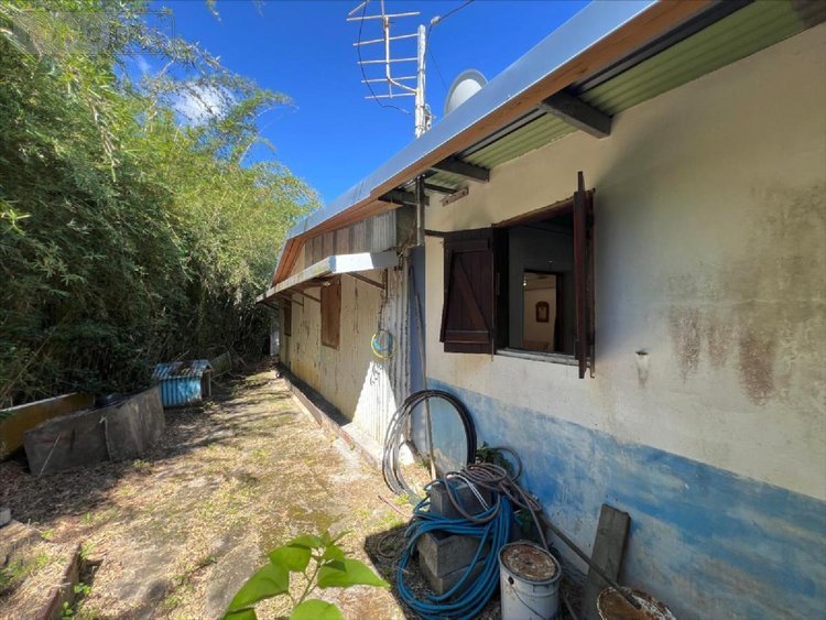 Maison a vendre La-Montagne 97417 Réunion 106 m2 4 pièces 165000 euros