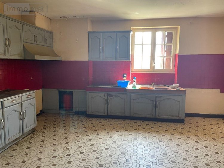 Maison a vendre Lacapelle-Marival 46120 Lot 300 m2 9 pièces 204800 euros