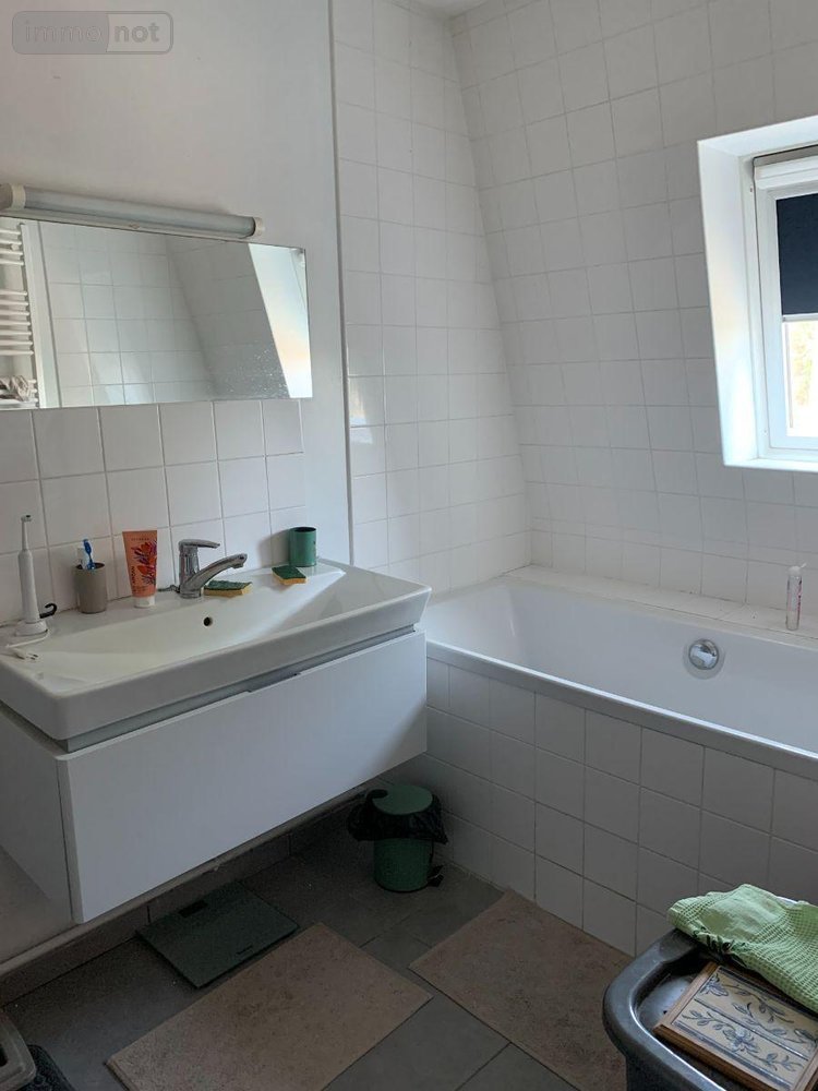 Location maison Bailleul 59270 Nord 84 m2 5 pièces 1000 euros