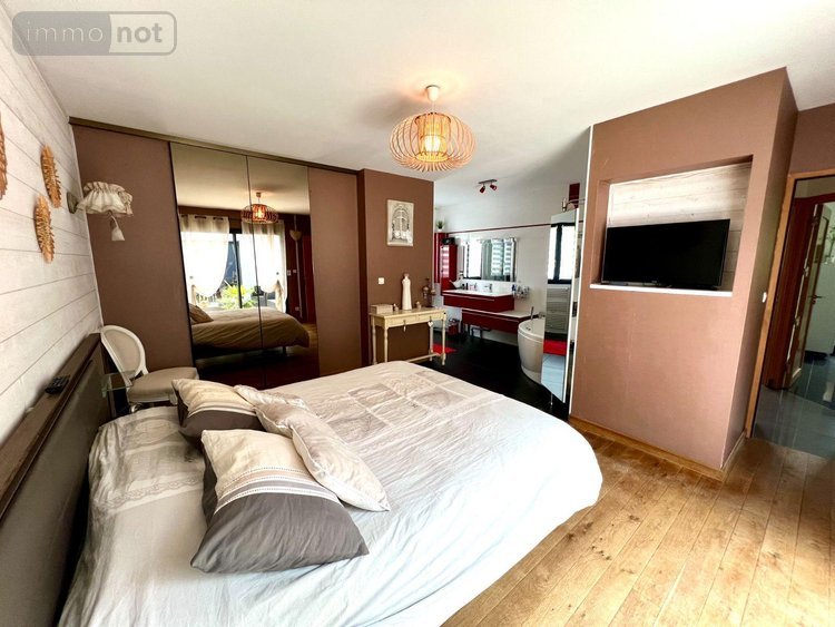 Maison a vendre Saint-Saturnin 72650 Sarthe 272 m2 8 pièces 666000 euros