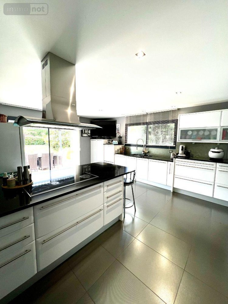 Maison a vendre Saint-Saturnin 72650 Sarthe 272 m2 8 pièces 666000 euros