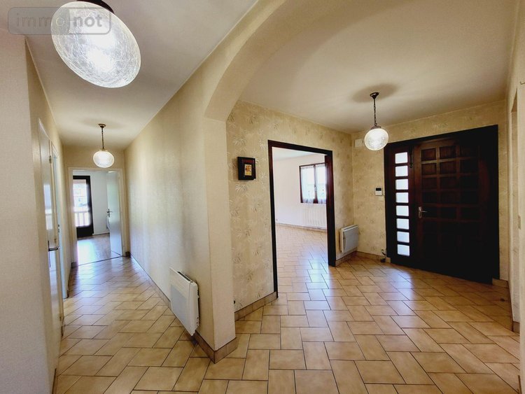 Maison a vendre Ussel 19200 Corrèze 186 m2 6 pièces 177650 euros