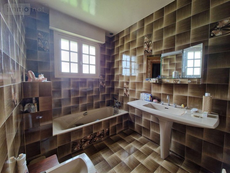 Maison a vendre Glomel 22110 Côtes-d'Armor 156 m2 7 pièces 157500 euros